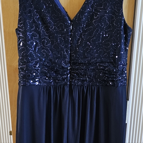 Laura Evening Dress - Picture 2 of 3